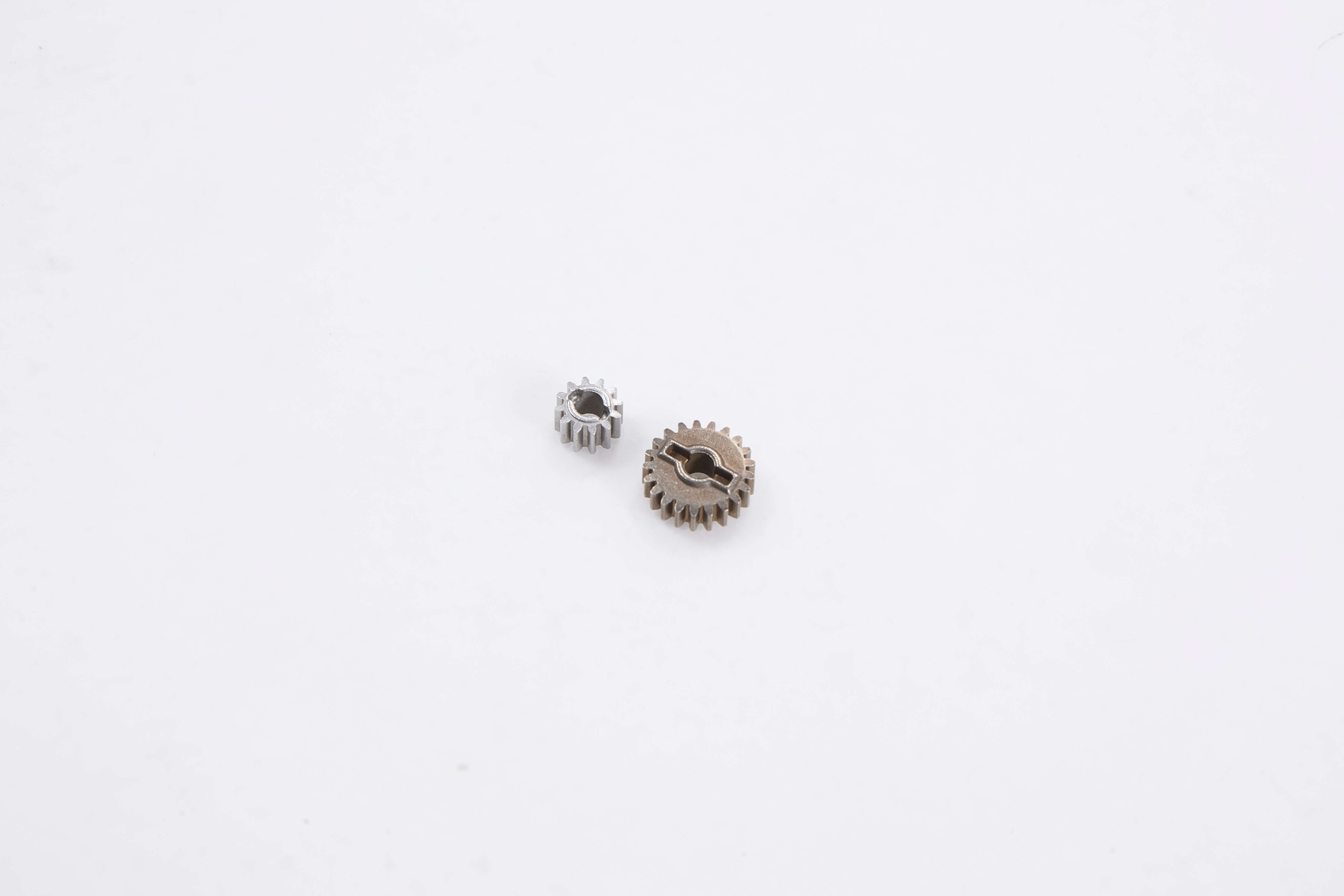 Metal gears from 1:12 Hummer H1 portal axle gear set