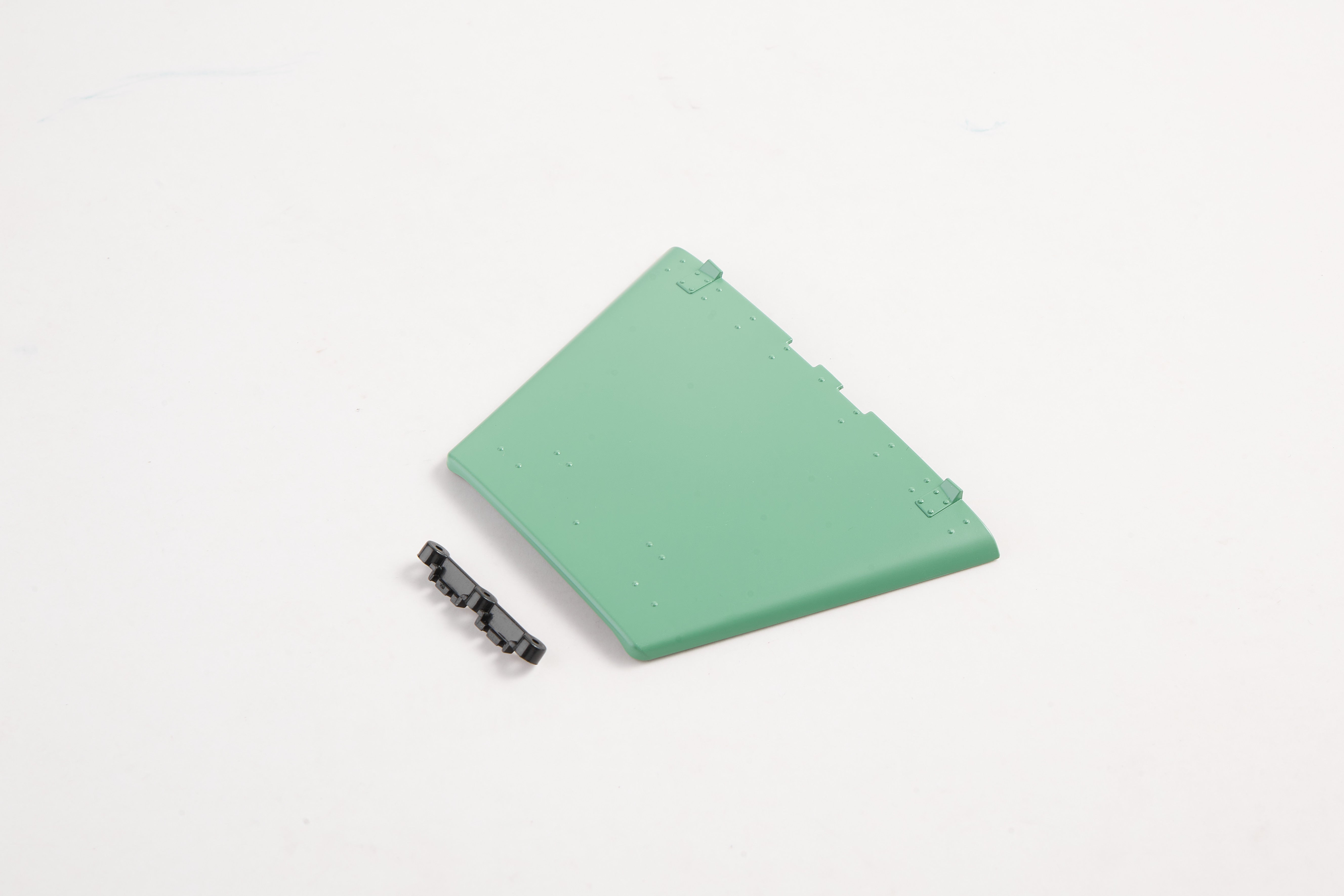 1:12 Land Rover painted green hood with black mounting clips