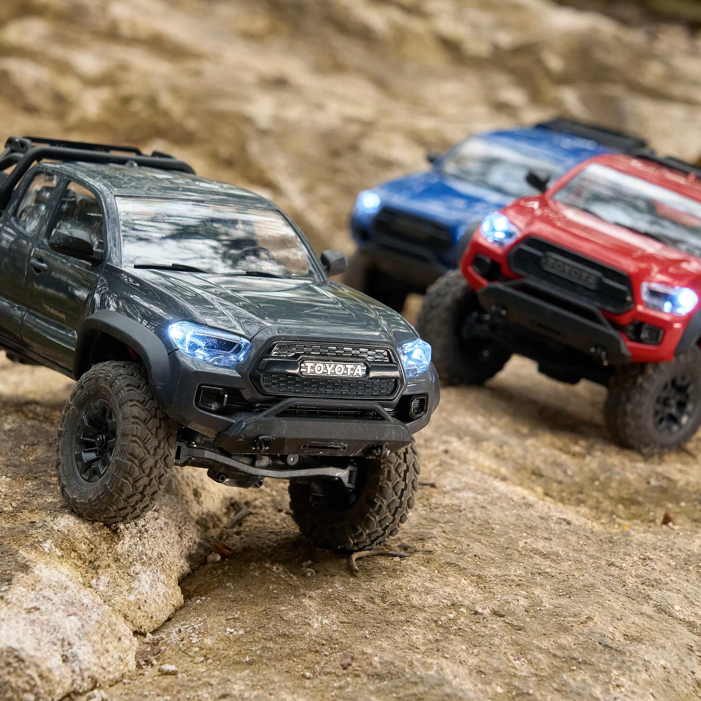 FMS 1:24 FCX24M Toyota Tacoma RTR