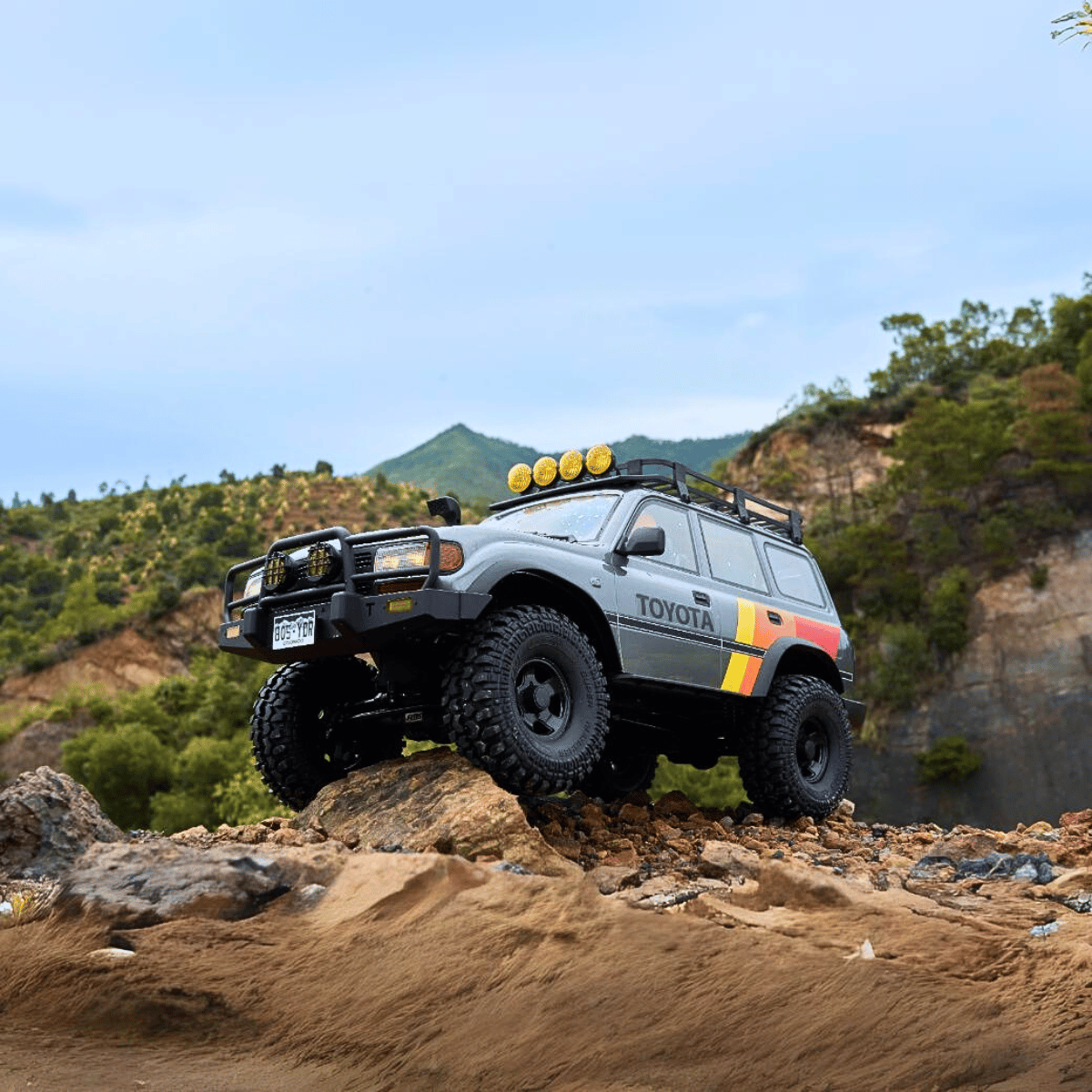 1:10 LC80 RC Crawler | RTR 4WD, Roof Rack, Lights | FMS 1:10 LC80 RC Crawler | RTR 4WD, Roof Rack, Lights | FMS