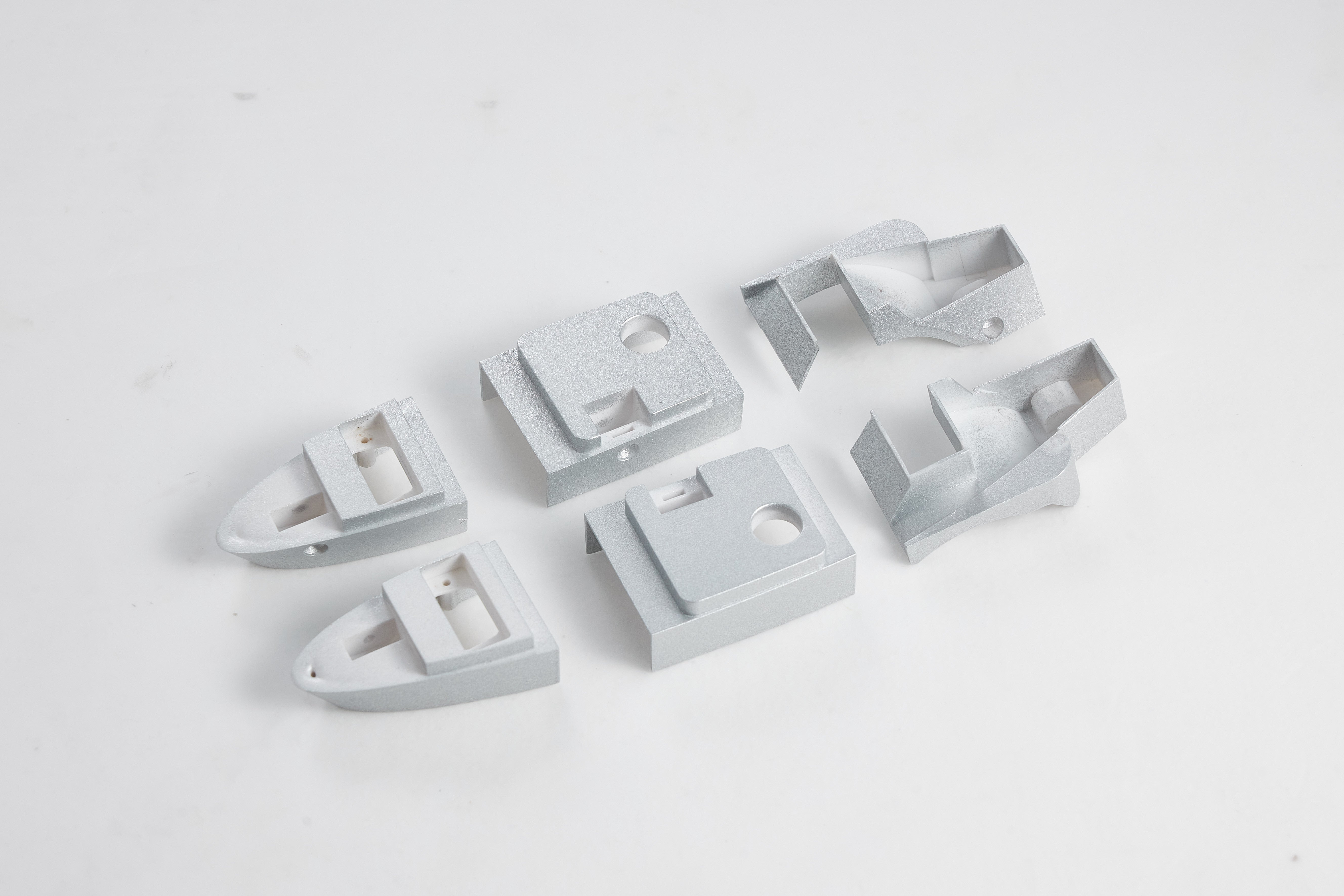 F-86 wing bolt plastic set with six gray parts for RC model assembly.