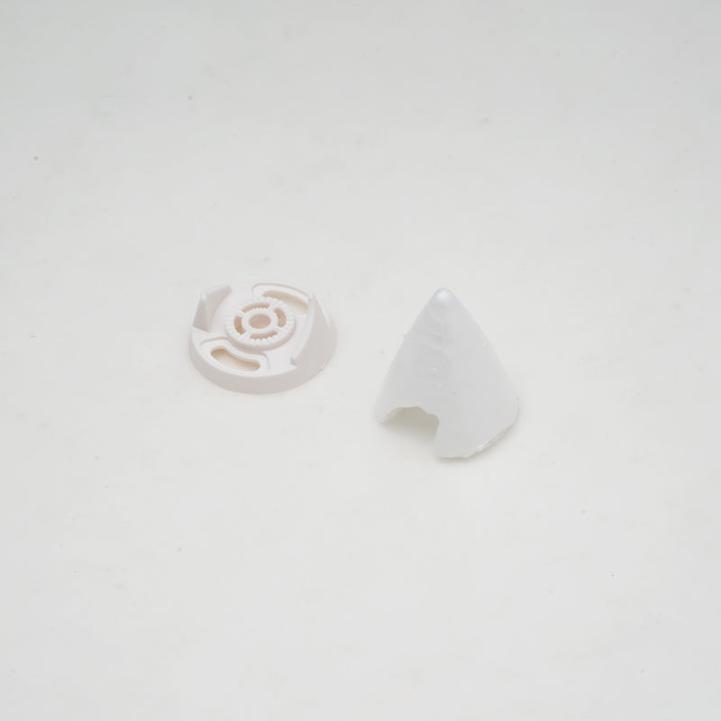 White 750mm Edge 540 spinner and backing plate for RC airplane models