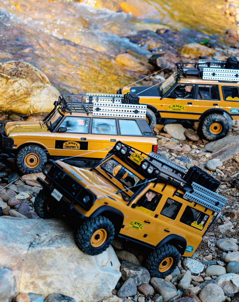 FCX10 Land Rover Series | 1:10 Scale RC Defender & Range