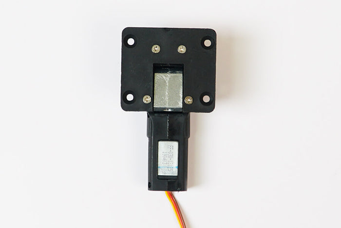 Electronic component with servo motor for RC model aircraft