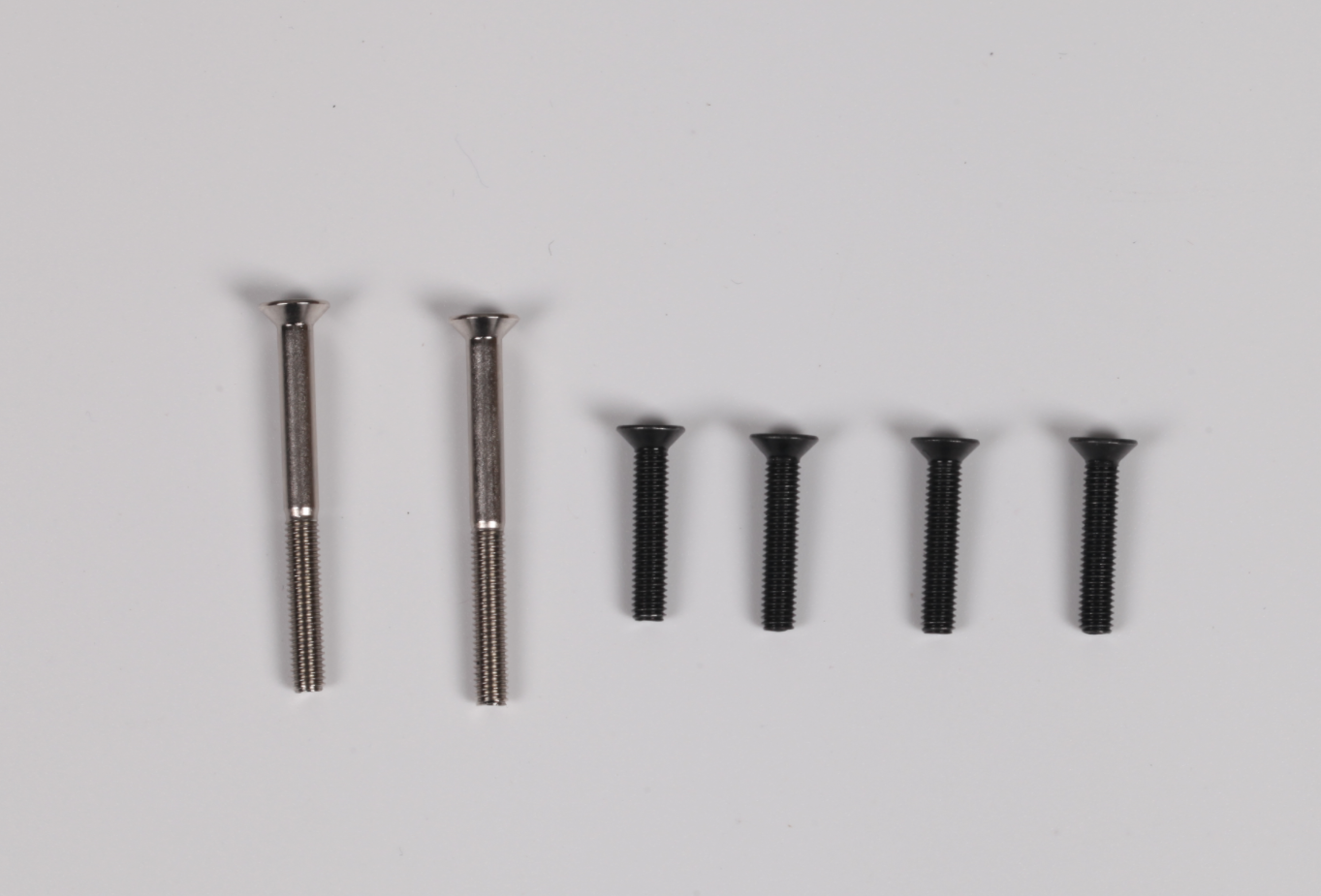 Screw set for 70mm Yak 130 V2 including silver and black screws