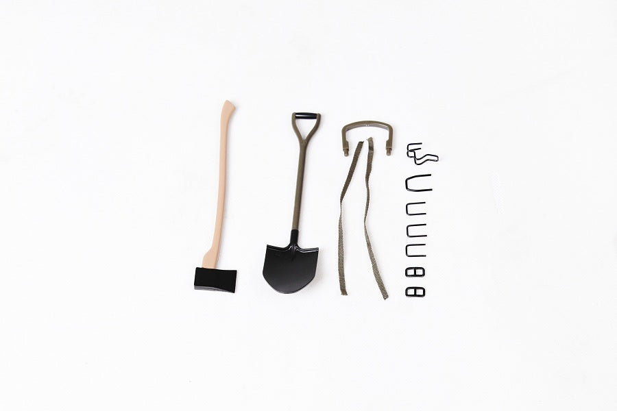 1:6 scale RC model axe and shovel set with tools and accessories
