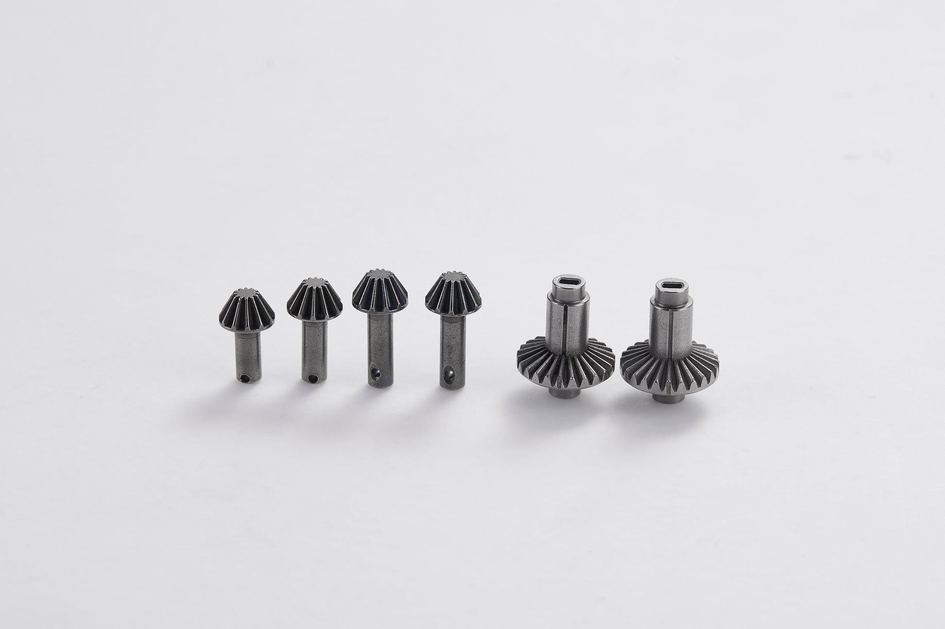 Metal gear drive axles for 1/18 RC models, available in six sizes.