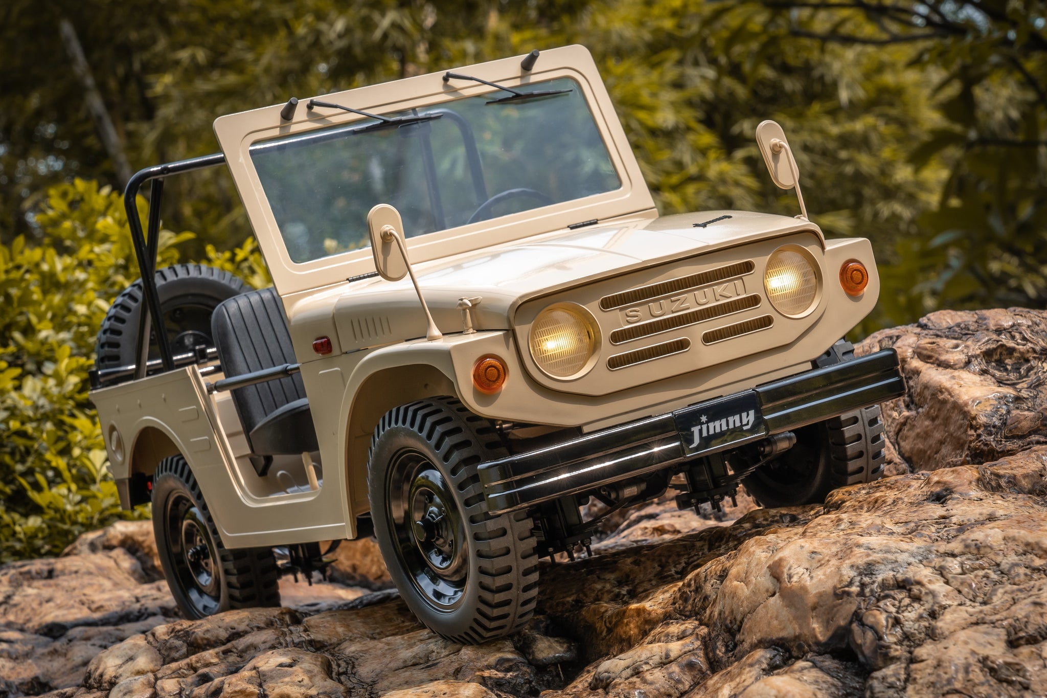 FMS 1:6 Jimny RS Brown RC vehicle climbing rocks