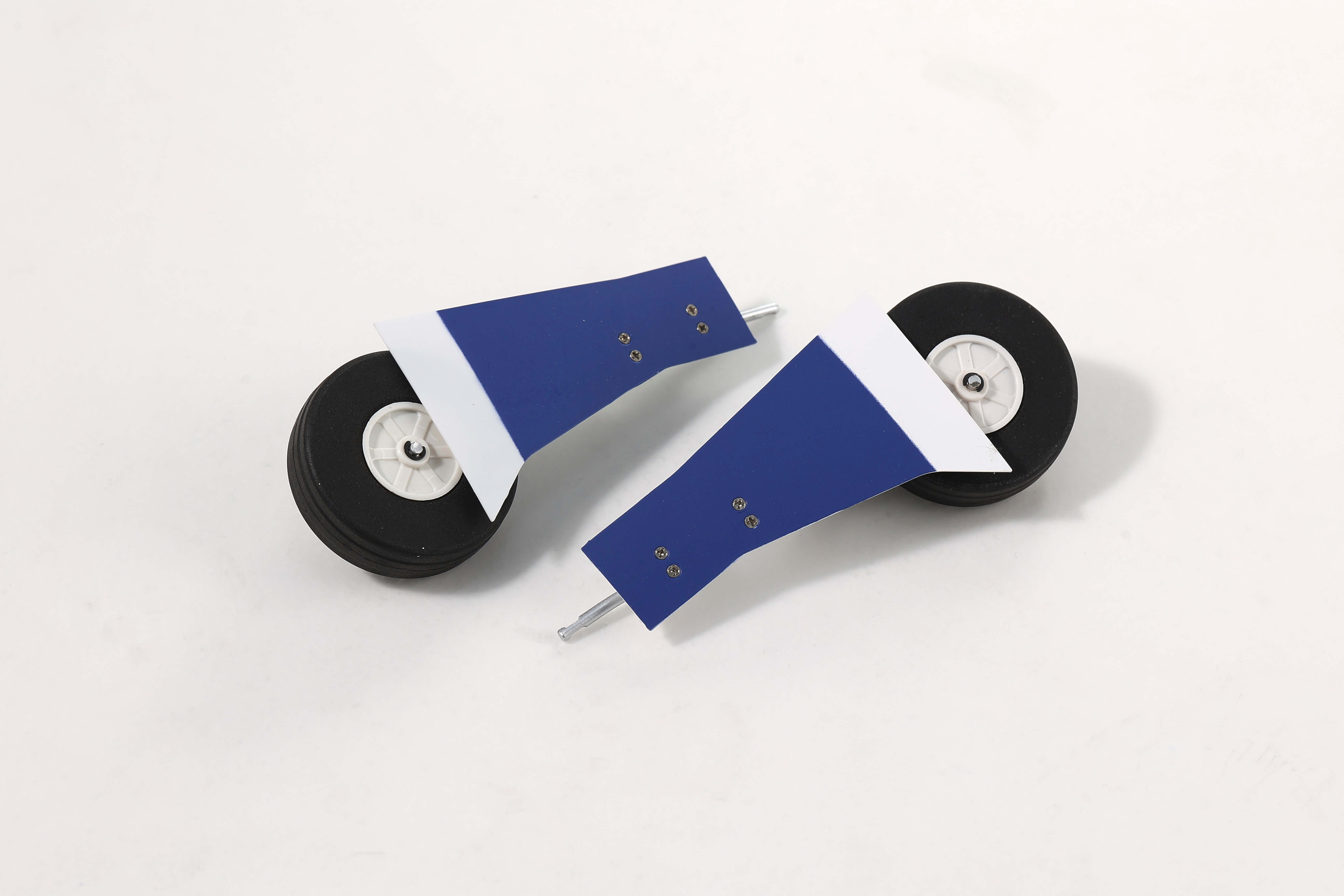 Main landing gear set for 1100mm P-51 Miss America RC model